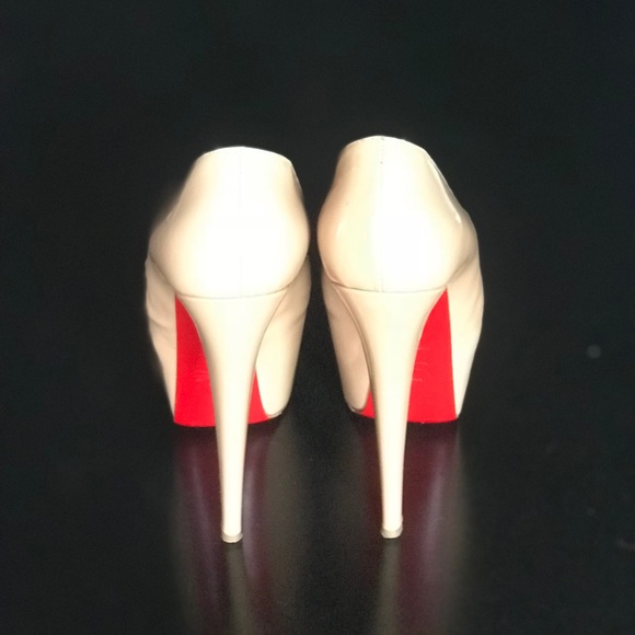 Christian Louboutin peep toe platforms - Picture 2 of 4